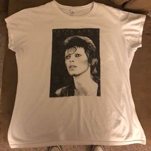 Women’s 2XL shirt